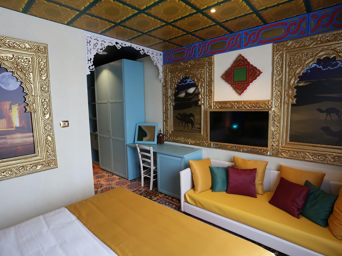 Gardaland Adventure Hotel กัสเตลนูโอโว เดล การ์ดา ภายนอก รูปภาพ