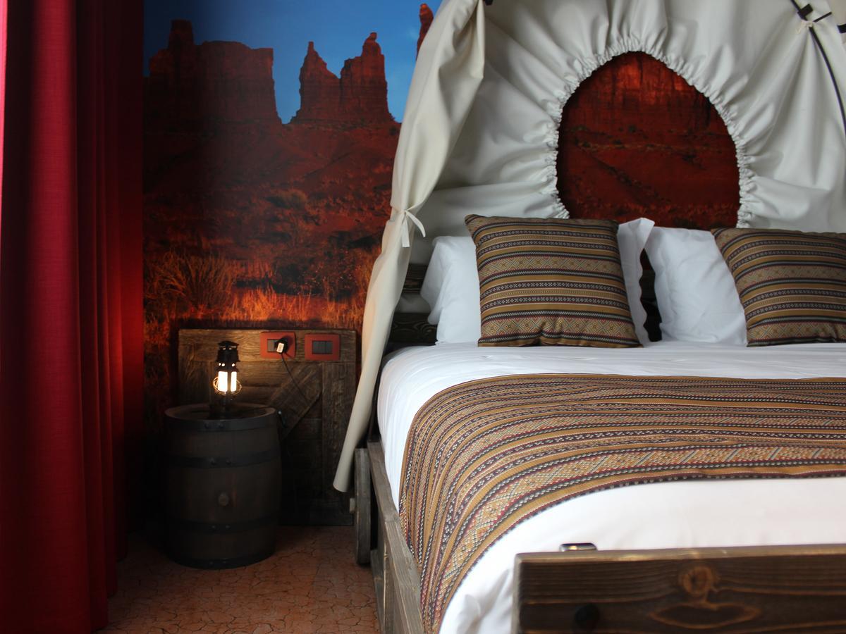 Gardaland Adventure Hotel กัสเตลนูโอโว เดล การ์ดา ภายนอก รูปภาพ