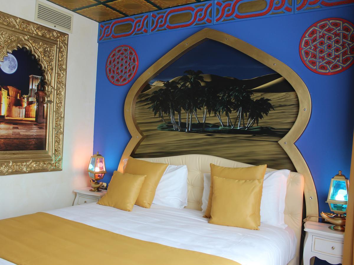 Gardaland Adventure Hotel กัสเตลนูโอโว เดล การ์ดา ภายนอก รูปภาพ