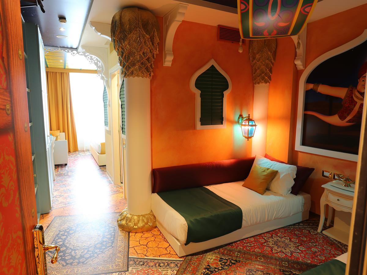 Gardaland Adventure Hotel กัสเตลนูโอโว เดล การ์ดา ภายนอก รูปภาพ