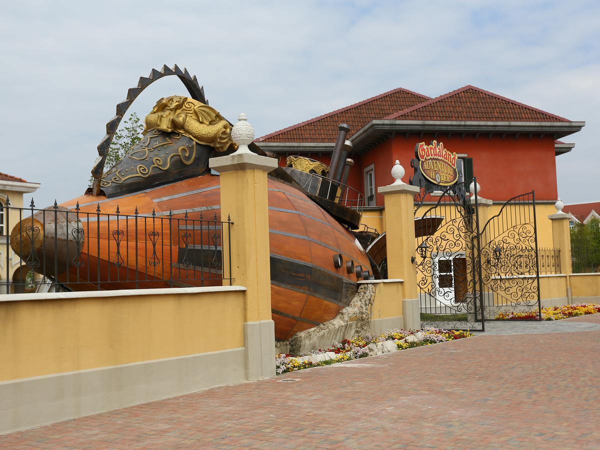 Gardaland Adventure Hotel กัสเตลนูโอโว เดล การ์ดา ภายนอก รูปภาพ