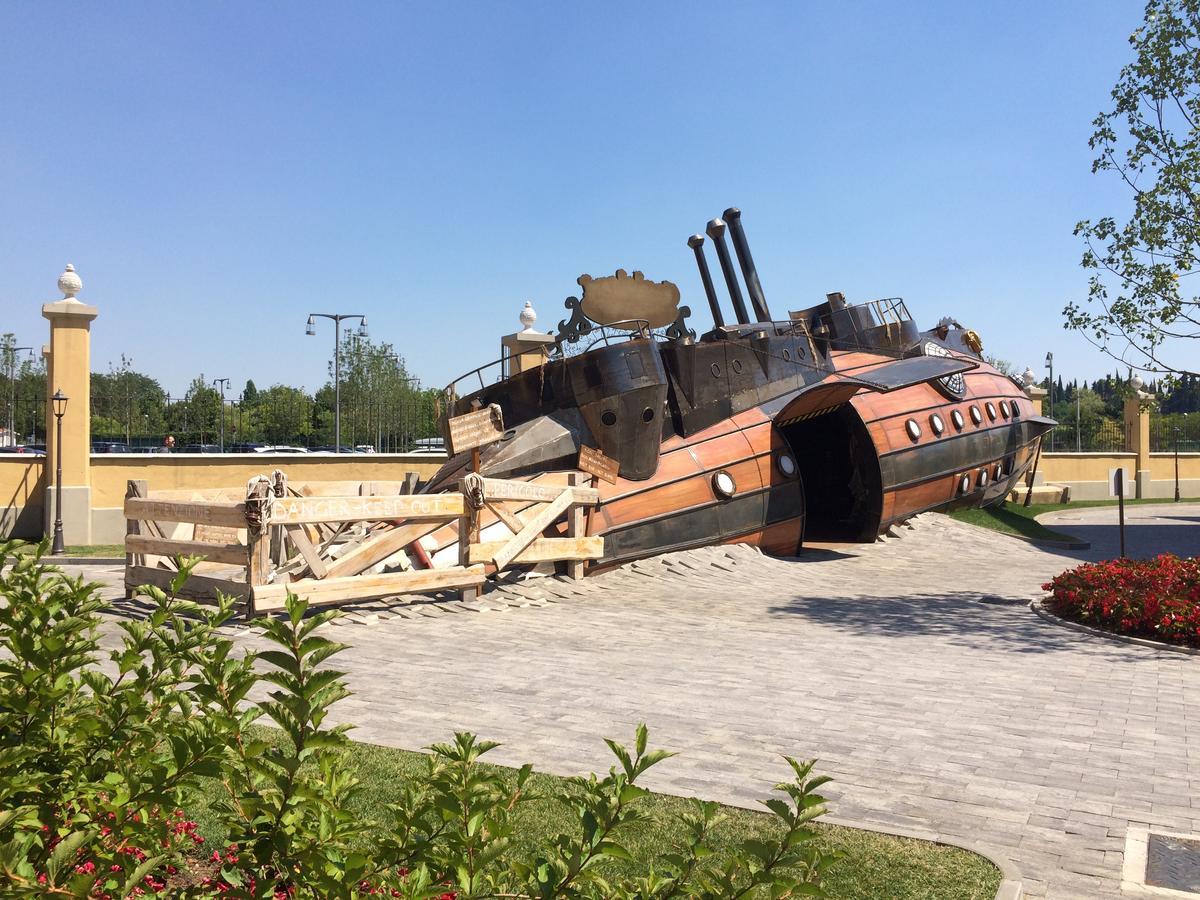 Gardaland Adventure Hotel กัสเตลนูโอโว เดล การ์ดา ภายนอก รูปภาพ